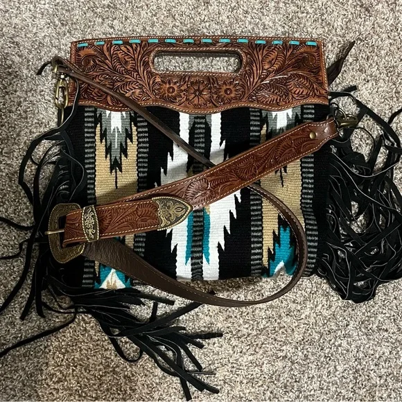 Turquoise Accent Southwestern Fringe Crossbody Bag - Unbranded NWOT - Picture 3 of 7
